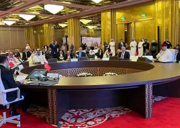 وزير الصناعة يشارك في أعمال الاجتماع الخامس للجنة العليا للشراكة الصناعية التكاملية المقام بالعاصمة القطرية الدوحة