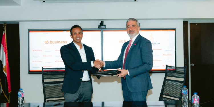 «المطورون العرب القابضة» تتعاون مع «إي آند بيزنس» لتطوير البنية التحتية للاتصالات في مشروعي نيووم أسيوط ونيووم مستقبل