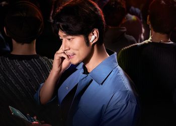 HUAWEI FreeBuds Pro 4 إجراء مكالمات بإلغاء الضوضاء الثوري