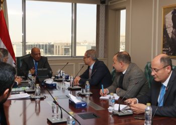 وزير الكهرباء يبحث مع شركة جنرال اليكتريك دعم وتعزيز التعاون والشراكة في مجالات تحسين كفاءة الشبكة وخفض استهلاك الوقود وبرامج الصيانة الوقائية