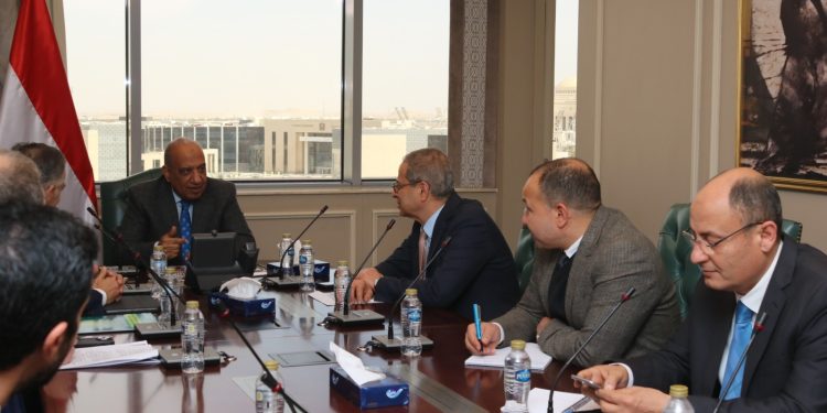 وزير الكهرباء يبحث مع شركة جنرال اليكتريك دعم وتعزيز التعاون والشراكة في مجالات تحسين كفاءة الشبكة وخفض استهلاك الوقود وبرامج الصيانة الوقائية