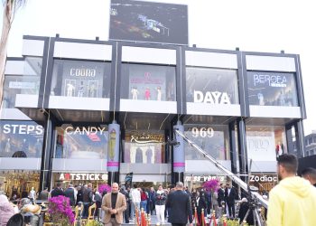 رسمياً إفتتاح وتشغيل أول مول بسوق القماش بمدينة العبور