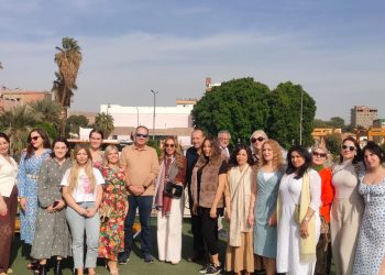 «الملكة».. برنسيس كروز لاين تستضيف 27 فنانة تشكيلية من 13 دولة للترويج للسياحة المصرية