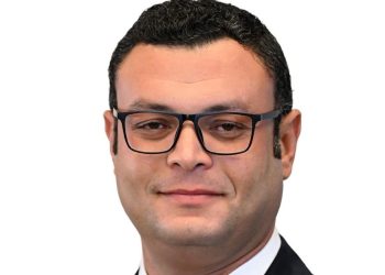 قادما من غينيا الاستوائية: وزير الإسكان يصل تنزانيا لتفقد الأعمال فى سد جوليوس نيريرى