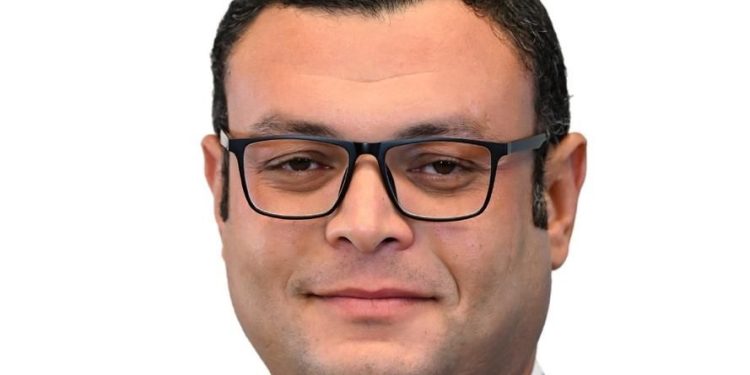 قادما من غينيا الاستوائية: وزير الإسكان يصل تنزانيا لتفقد الأعمال فى سد جوليوس نيريرى