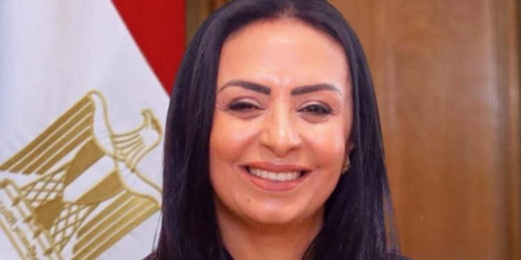 التضامن الاجتماعي: خطوط الوزارة الساخنة تستقبل ما يزيد على 206 آلاف اتصال ما بين استفسارات وطلبات وشكاوى خلال شهر يناير