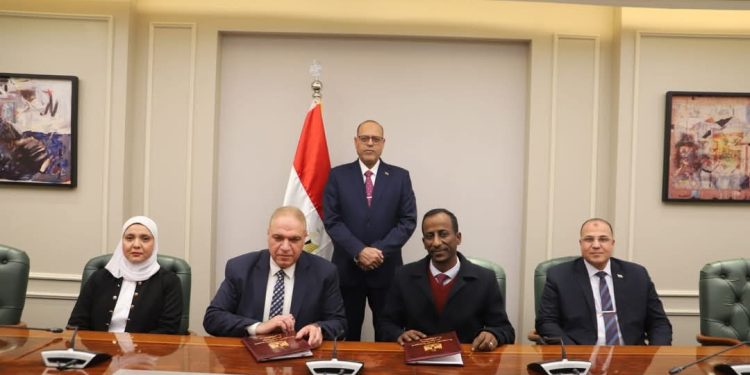 وزير العمل يشهد اتفاق تعاون مع «إبدأ أديو» لتطوير منظومة التدريب المهني