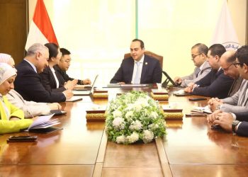 رئيس هيئة الرعاية الصحية يلتقي وفد شركة «صن كاي» الصينية لبحث آفاق التعاون المستقبلي بين الجانبين