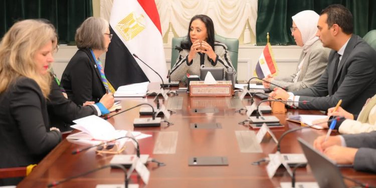 وزيرة التضامن الاجتماعي تلتقي رئيسة الاتحاد الدولي لجمعيات الصليب الأحمر والهلال الأحمر