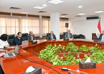 وزير الري يتابع موقف الإعداد لـ «مشروع إعادة تأهيل نظام الرى في وادى النقرة بأسوان لمواجهة التغيرات المناخية»