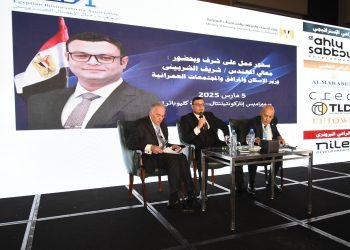 خلال كلمته في سحور عمل جمعية رجال الأعمال المصريين .. «وزير الإسكان» القطاع العقاري يمثل ركيزة أساسية في التنمية الاقتصادية للدولة المصرية