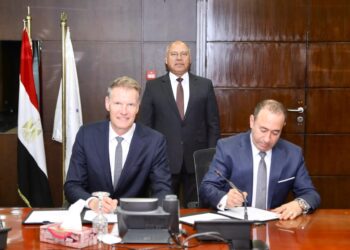 وزير الصناعة يبحث مع مجموعة MSC العالمية لزيادة حجم التعاون المشترك في مجال النقل واللوجستيات وضخ استثمارات جديدة بالسوق المصري