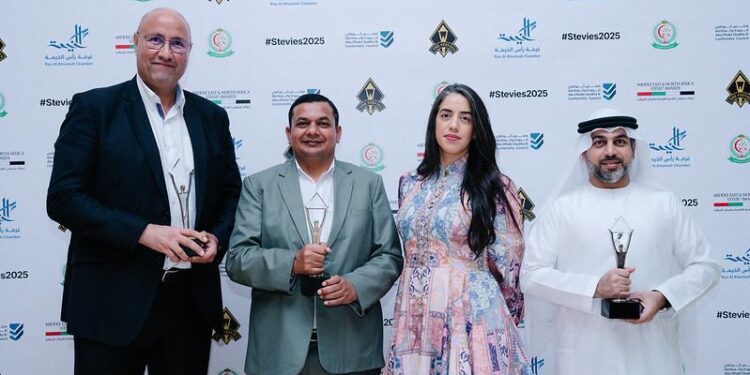 كيونت تحصد ثلاثة جوائز فضية من جوائز ستيفي تقديرًا لجهودها في مجالات الاستدامة والمسؤولية المجتمعية والابتكار