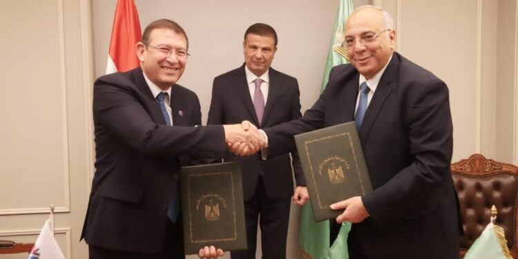 وزير الزراعة يشهد توقيع بروتوكول تعاون بين مركز بحوث الصحراء وبنك QNB مصر لتنمية الزراعة في سيناء