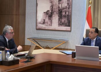 مدبولي: المنطقة الاقتصادية توفر فرصًا واعدة للمستثمرين بفضل موقعها الاستراتيجي وتكامل بنيتها التحتية