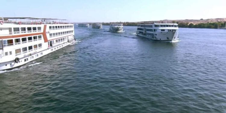 النقل تدعو شركات القطاع الخاص للاستثمار في قطاع النقل النهري بالتزامن مع تنفيذ خطة شاملة لتطوير القطاع