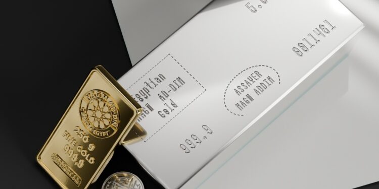 كيف تؤثر الرسوم الجمركية على أسعار الذهب والفضة