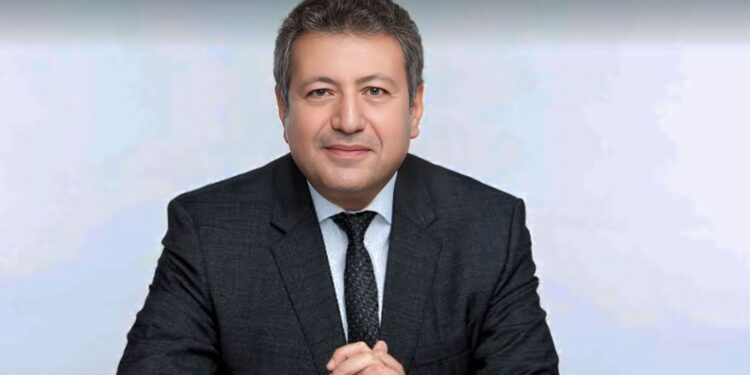 غرفة التطوير العقاري: زيارة ماكرون أبرزت شعبية الرئيس السيسي وأمن وآمان مصر وقوة العلاقة الاستراتيجية مع فرنسا