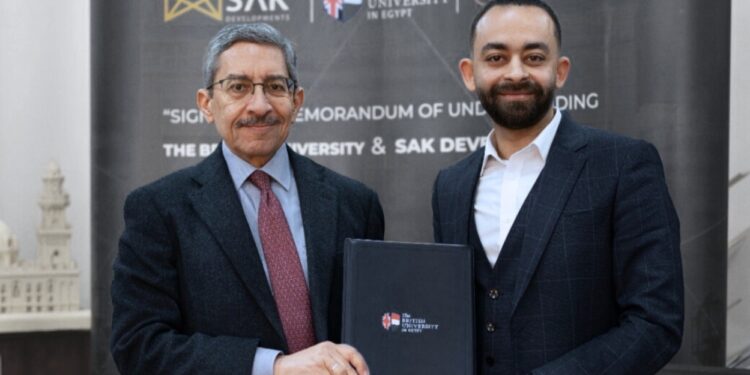 شركة SAK للتطوير توقع بروتوكول تعاون مع الجامعة البريطانية في مصر لتأهيل الطلبة لسوق العمل