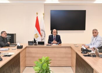  وزير الري يبحث موقف مشروع «الإدارة الذكية للموارد المائية بقطاع الزراعة في مصر»
