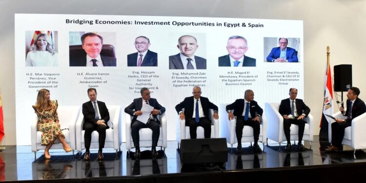 «الهيئة العامة للاستثمار» توقع اتفاقية للتعاون التقني بين مجموعة «السويدي» ومركز «سيرسي» الإسباني لأبحاث موارد الطاقة