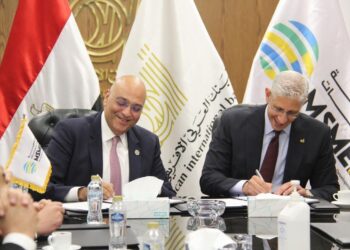 جهاز تنمية المشروعات يوقع عقد تمويل مع البنك العربي الأفريقي الدولي بـ150 مليون جنيه 
