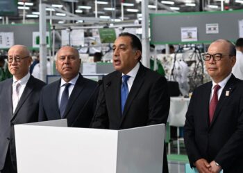 رئيس الوزراء: مصنع «سوميتومو» أحد أكبر مصانع إنتاج الضفائر الكهربائية على مستوي العالم.. والشركة توظف أكثر من 12 ألف عامل وتصدر بأكثر من 300 مليون يورو سنوياً