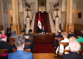 وزير الخارجية يلتقى بسفراء الدول الأوروبية المعتمدين فى القاهرة