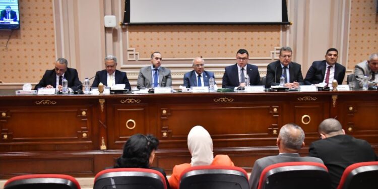 لمناقشة مشروعي قانونين مقدمين من الحكومة بشأن الإيجار: وزير الإسكان يشارك في الاجتماع المشترك بين لجنة الإسكان ولجنتي التنمية المحلية والشئون الدستورية والتشريعية بمجلس النواب