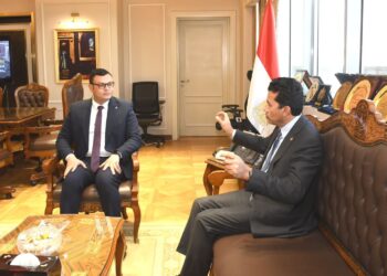 وزير الإسكان يستقبل وزير الشباب والرياضة لبحث أوجه التعاون المشترك بشأن نادي «النادي» بالعاصمة الإدارية الجديدة