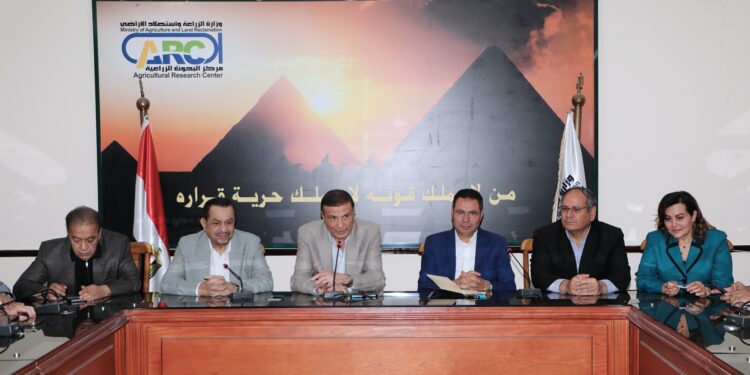 «الزراعة» تبحث زيادة فرص الإستثمار في القطاع الزراعي بالدول الافريقية