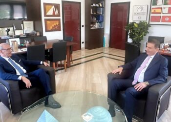 وزير الزراعة يبحث مع مدير معهد سيام باري في ايطاليا تعزيز التعاون في مجال البحث العلمي الزراعي