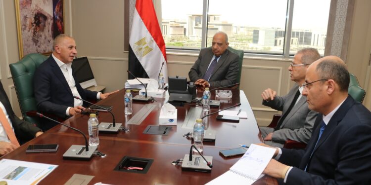 وزير الكهرباء يبحث مع مجموعة «السويدي اليكتريك» مستجدات تنفيذ مشروعات الشركة 