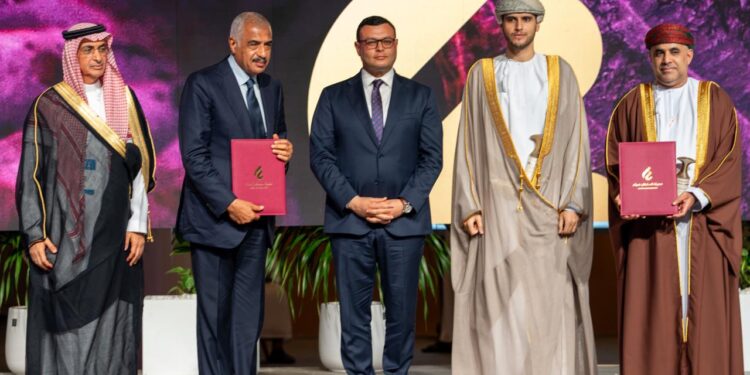 طلعت مصطفى توقع إتفاقية مع وزارة الإسكان بسلطنة عمان لتطوير مشروعين عقاري وسياحي باستثمارات 1.5 مليار ريال عماني