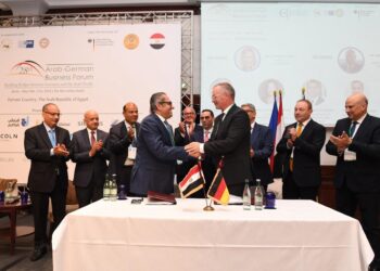 «العاصمة الإدارية» توقع عقد «مستوى الخدمة» لإدارة وتشغيل وصيانة مرفق المياه والصرف الصحي وفق أعلى المعايير العالمية 