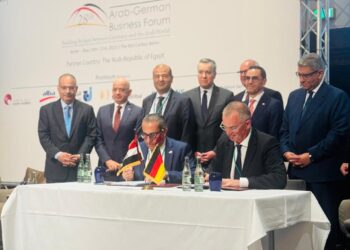 خلال لقاء وزير التجارة الخارجية المصري مع رجال الأعمال في برلين .. «الغرف العربية» مصر باتت أكثر انفتاحاً وجاذبية للمستثمرين العرب والأجانب