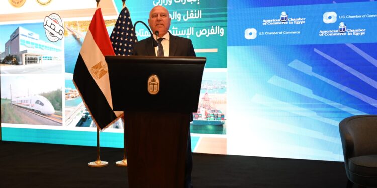 خلال مشاركته في افتتاح أعمال المنتدى الاستثماري المصري الأمريكي.. وزير الصناعة يستعرض الإنجازات التي تم تحقيقها في قطاعى الصناعة والنقل والفرص الاستثمارية المتاحة في القطاعين