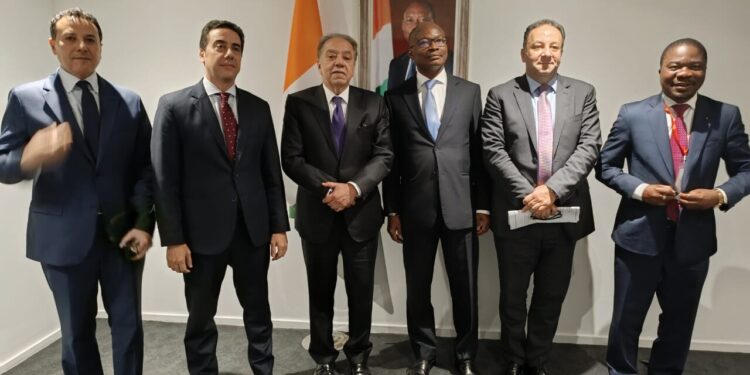 بعثة اتحاد الصناعات خلال لقائها مع نائب وزير التجارة والصناعة الايفواري تطالب بتفعيل اتفاقية GTI