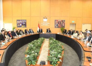 «الإسكان» تعقد اجتماعاً لمناقشة الاستعداد لإطلاق الاستراتيجية الوطنية للمدن الجديدة الذكية