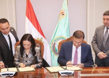 وزير الزراعة يبحث مع رئيس جهاز حماية المنافسة واتحاد الدواجن النهوض بالقطاع وزيادة الإنتاج والمعروض