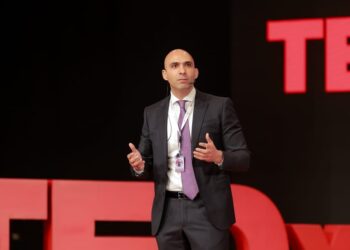 محمد الخولي يشارك في فعالية TEDx بالجامعة الأمريكية لعرض مسيرته الملهمة فى مجال التسويق