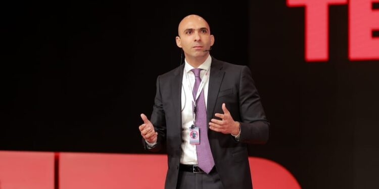 محمد الخولي يشارك في فعالية TEDx بالجامعة الأمريكية لعرض مسيرته الملهمة فى مجال التسويق