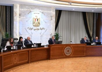 رئيس الوزراء يترأس الاجتماع الأول لـ«لجنة الأزمات» لمتابعة تداعيات العمليات العسكرية الإيرانية ـ الإسرائيلية