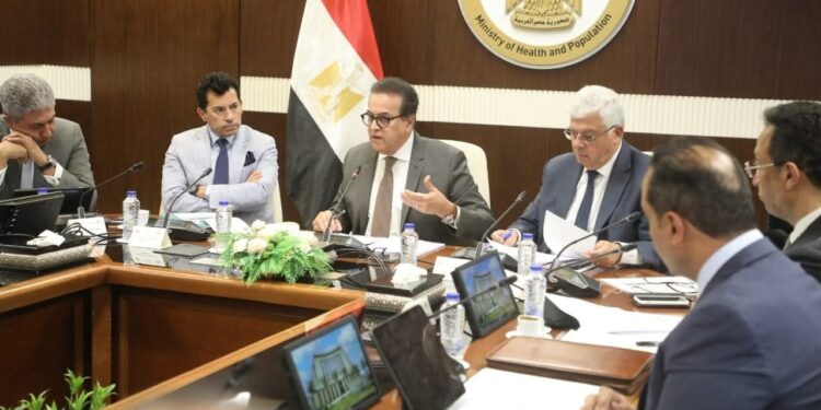 نائب رئيس مجلس الوزراء للصحة يترأس الاجتماع الأول للمجلس الوطني للسياحة الصحية