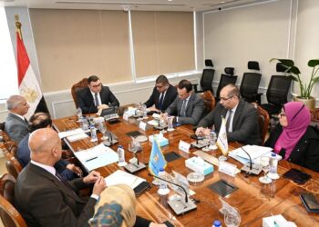 وزير الإسكان يعقد اجتماعًا تنسيقيًا لمتابعة آلية عمل وحدتي تنظيم السوق العقارية وتصدير العقار