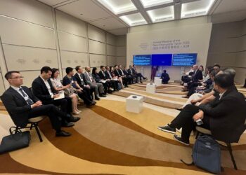 وزيرة التخطيط تلتقي ممثلي مجتمع الأعمال الصيني والمستثمرين خلال فعاليات المنتدى الاقتصادي العالمي بمدينة «تيانجين»