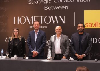 اتفاقية تعاون بين «هوم تاون للتطوير» و«سفلزمصر» لتقديم استشارات الإدارة وتشغيل 4 مشروعات بالعاصمة الإدارية