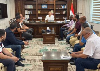 في إطار تفعيل التواصل المباشر مع المواطنين: رئيس جهاز القاهرة الجديدة يلتقي سكان «بيت الوطن» و «دار مصر» لمناقشة مقترحاتهم ومطالبهم