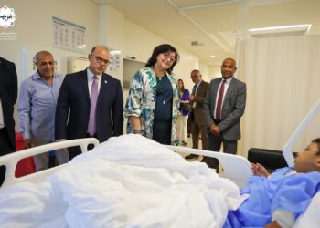 «الرقابة المالية» مع الشركات التابعه بالقطاع المالي غير المصرفي في زيارة لمستشفى أهل مصر