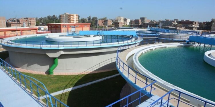 وزير الإسكان: زيادة نسبة تغطية الصرف الصحي بالريف المصري من 12% عام 2014 إلى حوالي 60% عام 2025 من جملة عدد سكان المناطق الريفية بالجمهورية